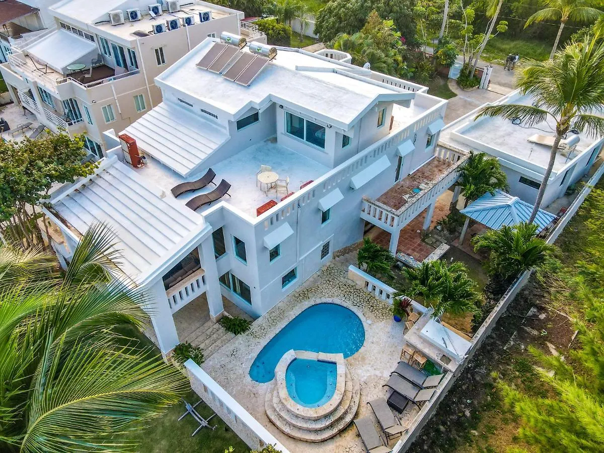 Newly Renovated 8 Bedroom Ocean Front Villa With Pool Rio Grande 0*,