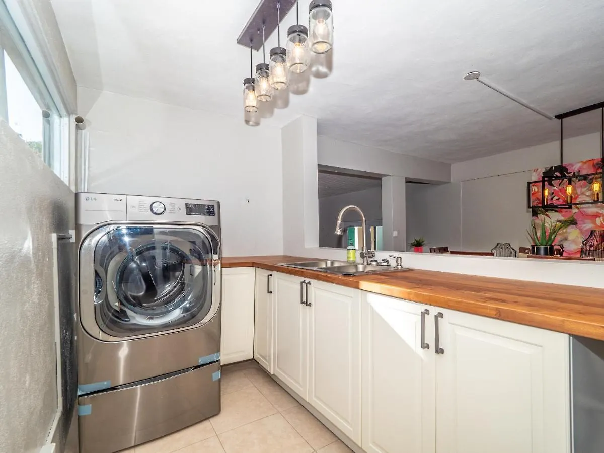 Newly Renovated 8 Bedroom Ocean Front Villa With Pool Rio Grande